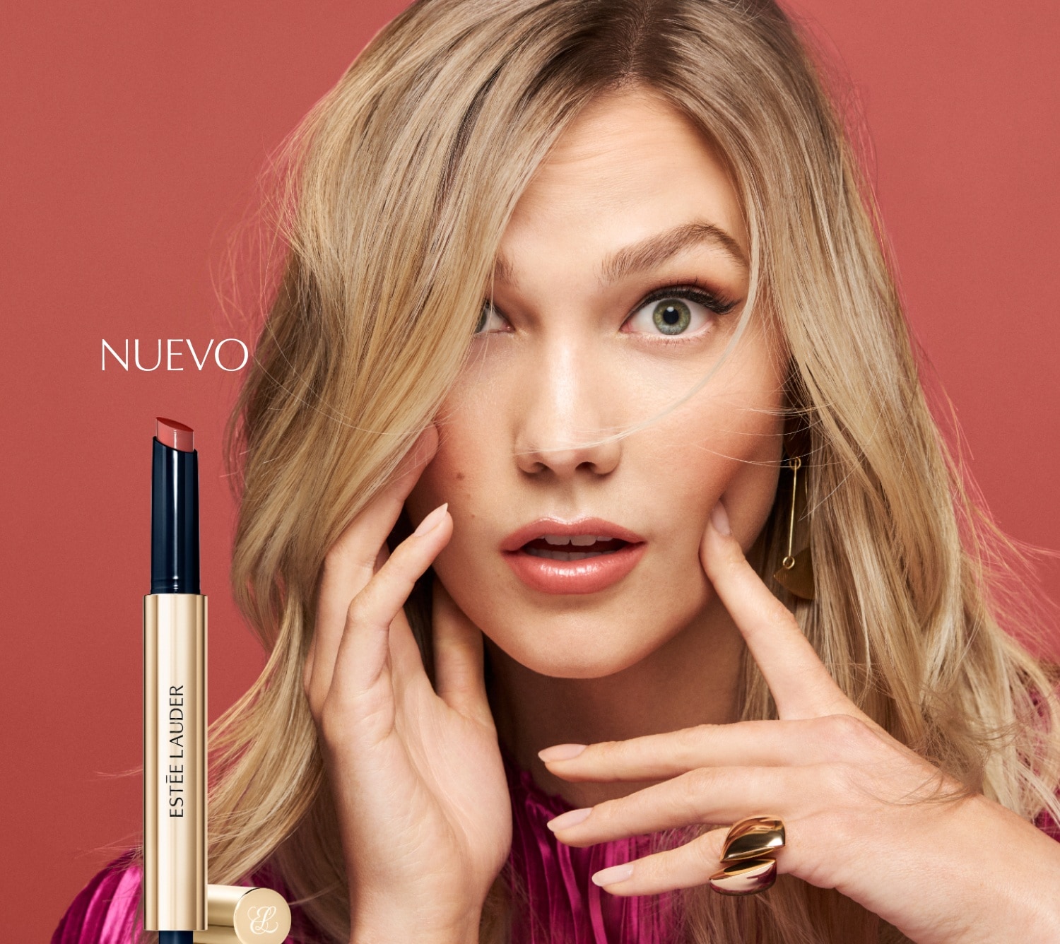 NUEVO PURE COLOR MELT-ON GLOSSTICK. Brillo labial en barra. Se derrite al contacto. Efecto espejo voluminizador.