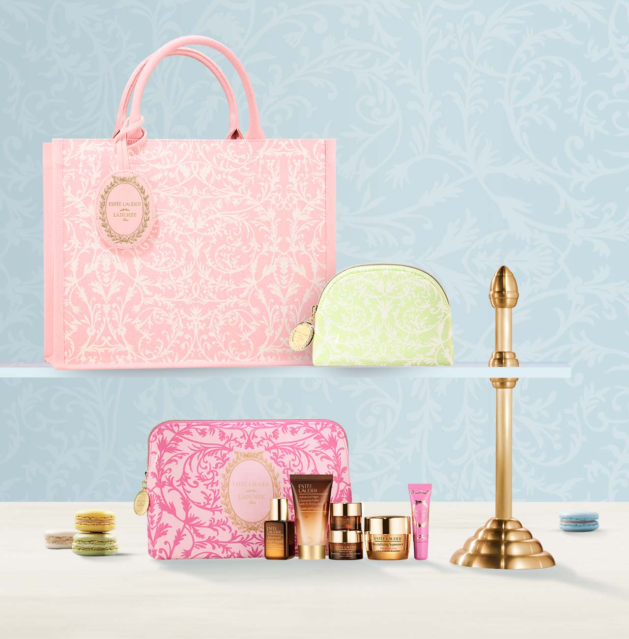 20% OFF* en compras de $2,500. Pouch en todas las compras. Cosmetiquera + 6 Minis en compras de $2,800. Tote Bag x Ladurée en compras de $3,500.