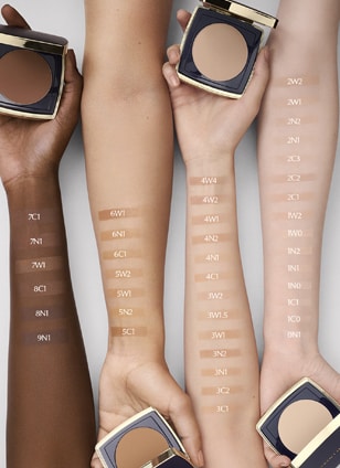 Double Wear Stay-In-Place Matte Powder Foundation